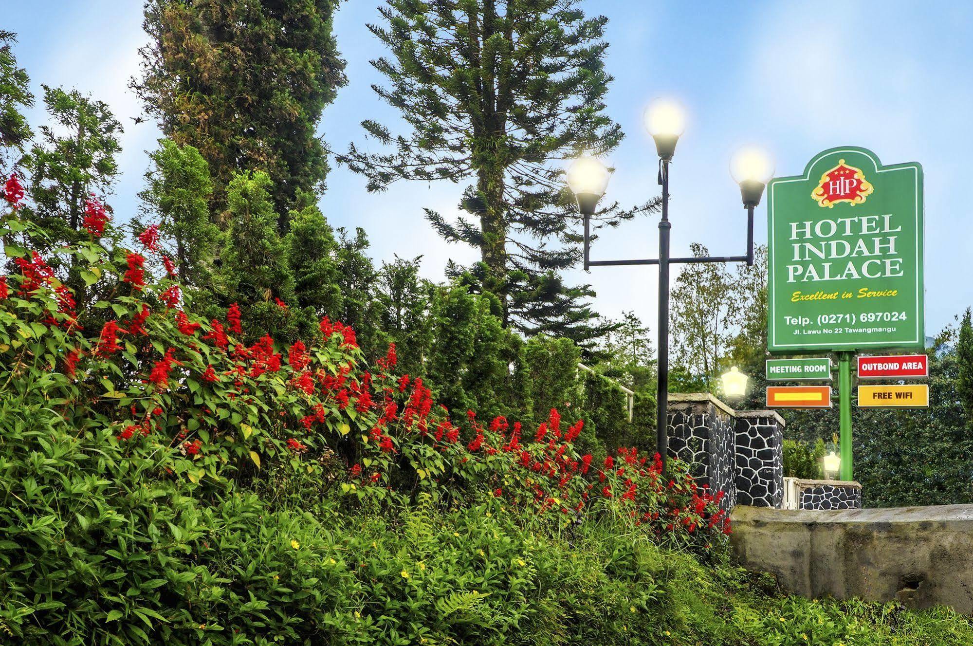 Hotel Indah Palace Tawangmangu Dış mekan fotoğraf