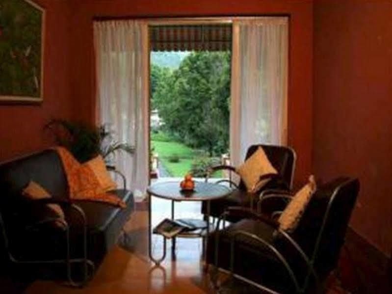 Hotel Indah Palace Tawangmangu Dış mekan fotoğraf